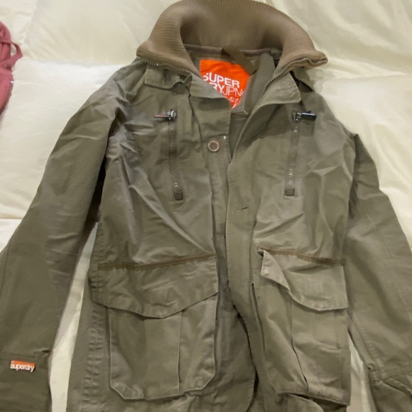 Men’s army inspired SuperDry coat - Picture 2 of 10